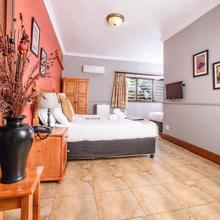 The Palms Guesthouse Mbombela Kültér fotó